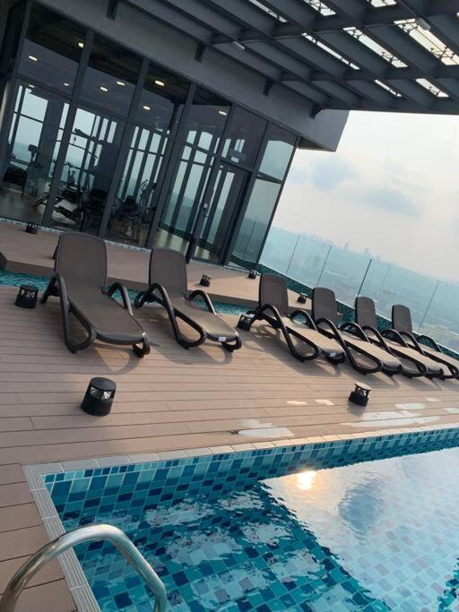 2Br 8Pax Swingduplexekocherasmall—Infinitypool Mrt Κουάλα Λουμπούρ Εξωτερικό φωτογραφία