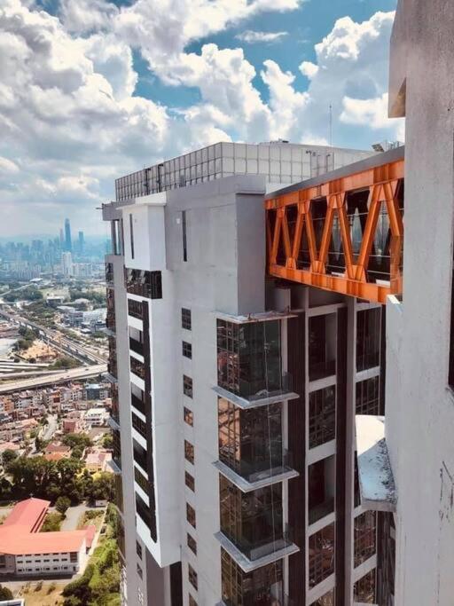 2Br 8Pax Swingduplexekocherasmall—Infinitypool Mrt Κουάλα Λουμπούρ Εξωτερικό φωτογραφία